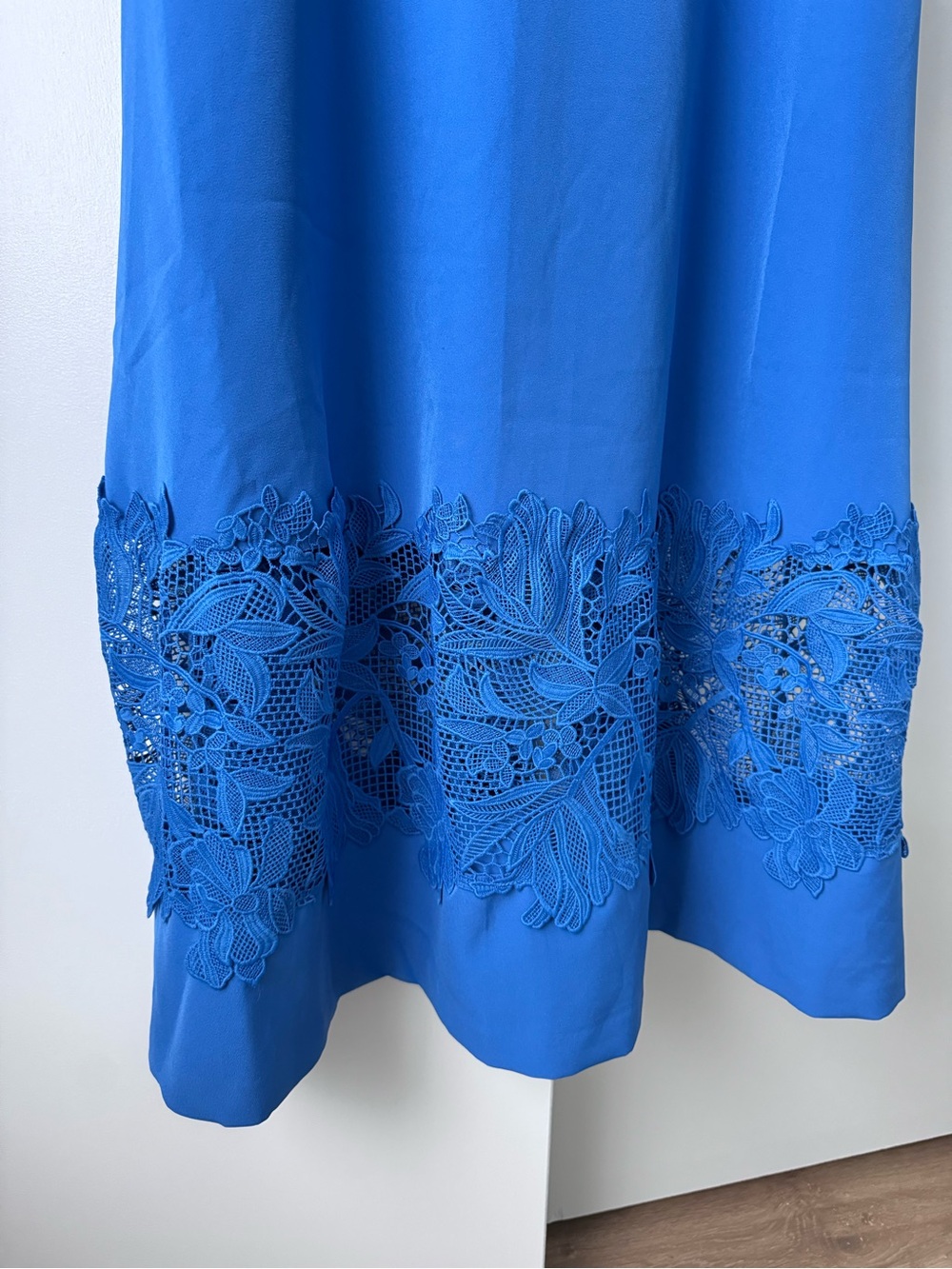 Kay Unger Vivianne Midi Dress in blue with lace trim size 14 - Picture 3 of 6